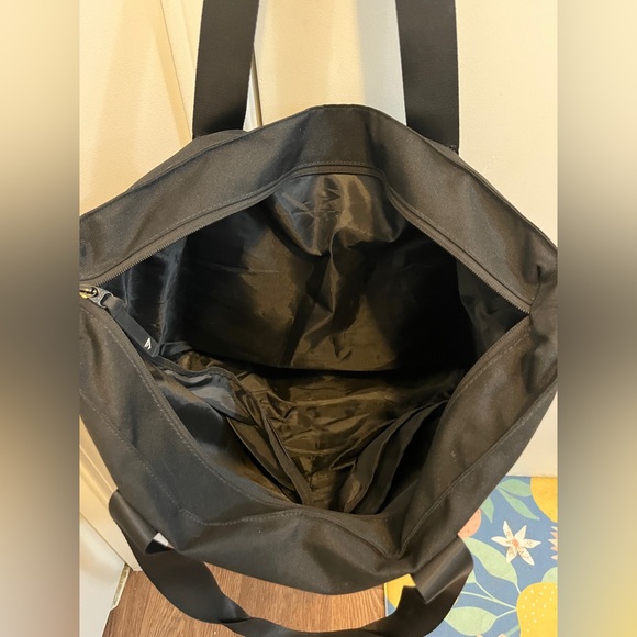 Gymshark Everyday Tote - Picture 3 of 5